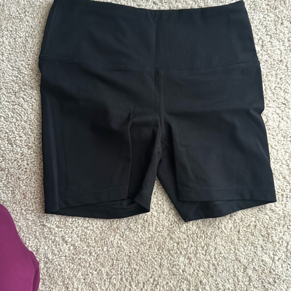 yogalicious black biker shorts.